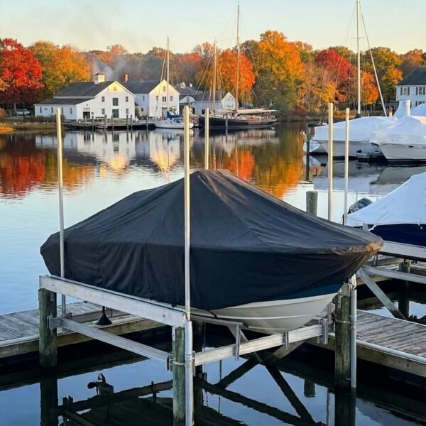 Boston Whaler 160 Super Sport center console boat cover