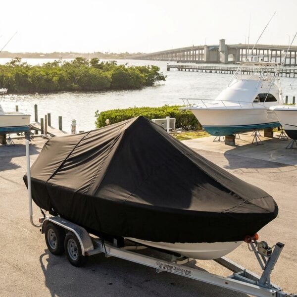 Boston Whaler 220 Dauntless center console boat cover