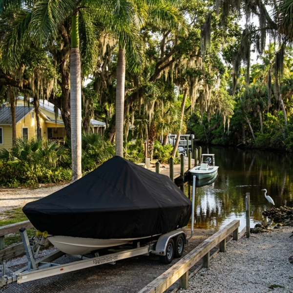 Contender 25 Bay center console boat cover in Black Sunbrella fabric