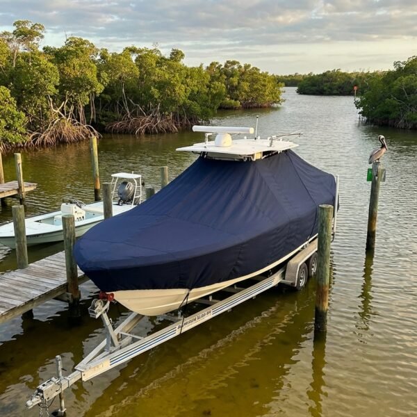 Contender 25 Bay T-Top boat cover in Navy Sunbrella fabric
