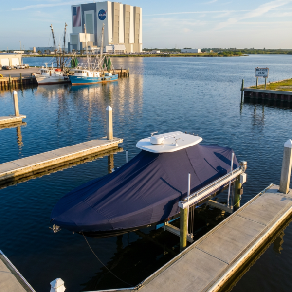 Contender 31 Tournament T-Top boat cover in Navy Sunbrella fabric